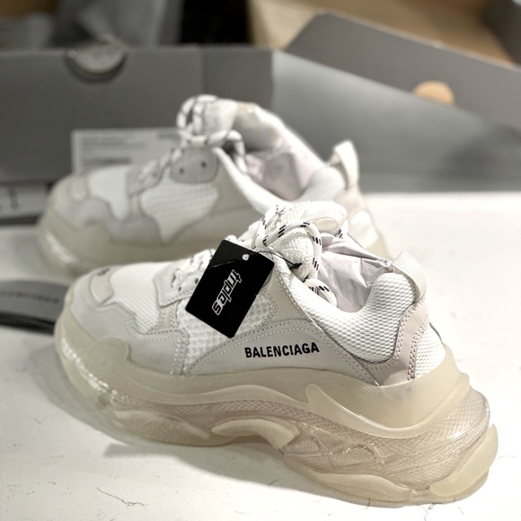 Balenciaga triple S - Picture 1 of 9